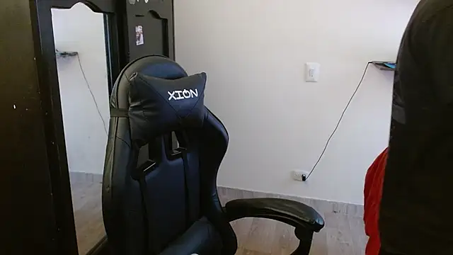 kv   xxx  online show from 11/14/25, 03:26