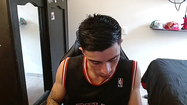 kv   xxx  online show from 11/06/25, 05:17