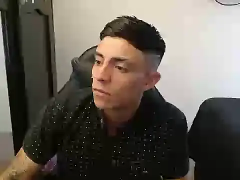 kv   xxx  online show from 10/30/25, 04:37