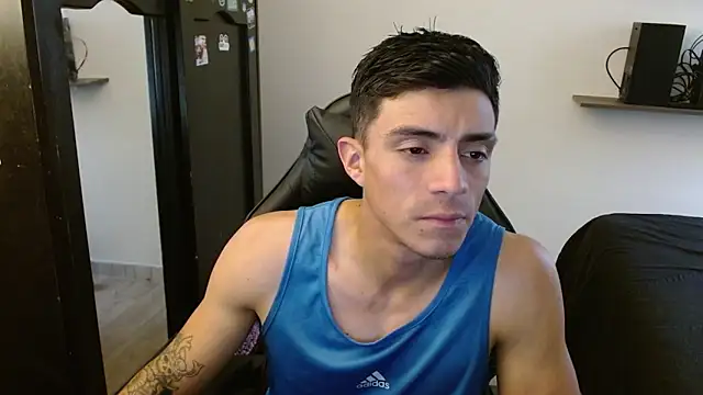 kv   xxx  online show from 02/17/26, 03:42