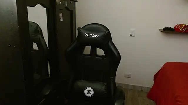 kv   xxx  online show from 11/30/25, 10:21