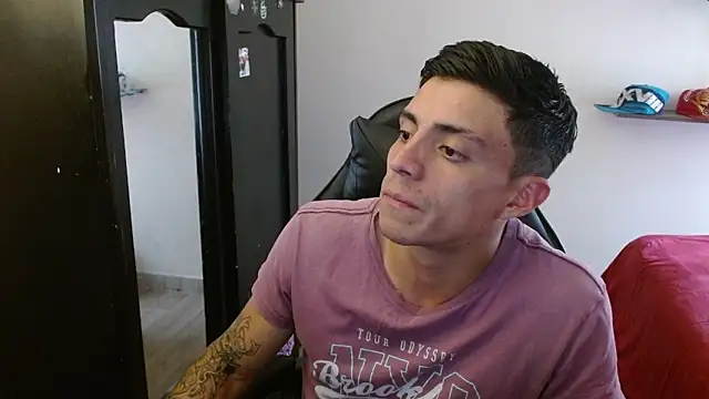 kv   xxx  online show from 12/01/25, 08:42