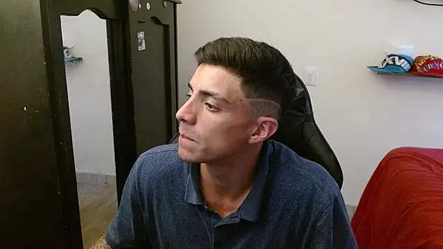 kv   xxx  online show from 11/21/25, 07:57