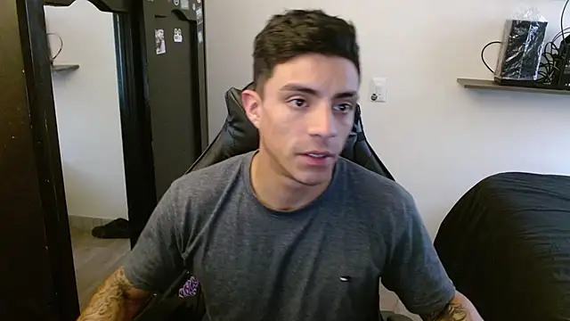 kv   xxx  online show from 02/18/26, 04:47