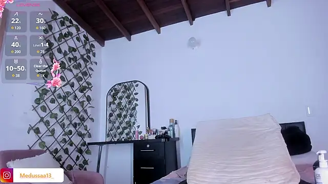 medussa13  online show from 03/21/26, 12:09