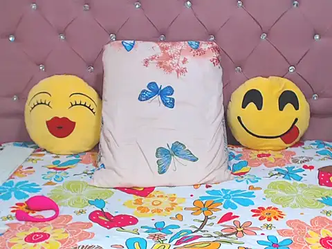 sharonbrown28 online show from 10/25/25, 10:43