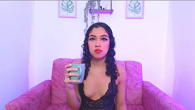 Snapshot of Sara_Jhonson chatting on 01/05/25, 10:50 Sara Jhonson online show from 01/05/25, 10:50