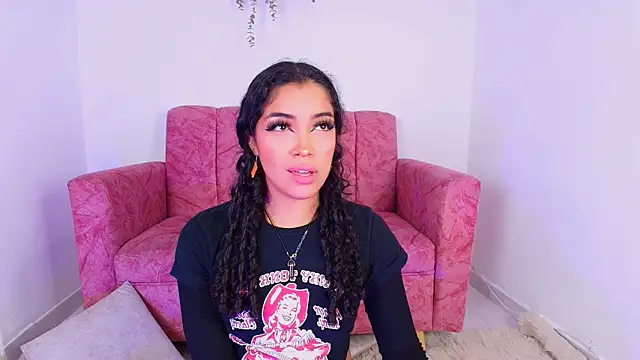 Snapshot of Sara_Jhonson chatting on 09/14/25, 12:00 Sara Jhonson online show from 09/14/25, 12:00