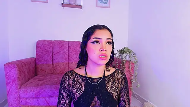 Snapshot of Sara_Jhonson chatting on 11/21/25, 11:37 Sara Jhonson online show from 11/21/25, 11:37