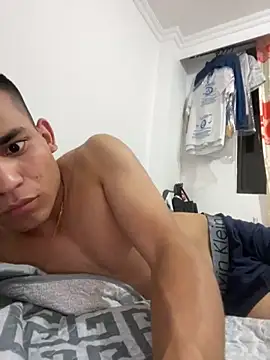 stiven-p23 online show from 11/11/25, 04:29