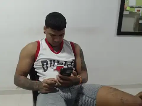 Snapshot of camiloacosta321 chatting on 12/04/24, 10:24 camiloacosta321 online show from 12/04/24, 10:24