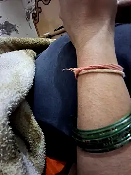 menakshiiikaur online show from 11/02/25, 06:46