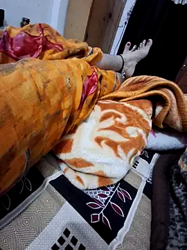 menakshiiikaur online show from 10/19/25, 03:48