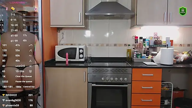 JennyCoquine online show from 10/26/25, 10:10