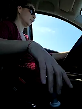 Snapshot of uber_babe chatting on 03/06/25, 09:03 uber babe online show from 03/06/25, 09:03