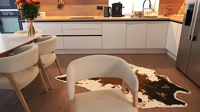 Peopleneedlove144 online show from 10/18/25, 12:07