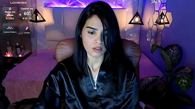 AlessiaVal  online show from 11/20/25, 02:18