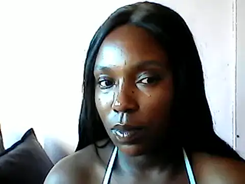 Snapshot of Blackcandie15 chatting on 12/13/24, 02:38 Blackcandie15 online show from 12/13/24, 02:38