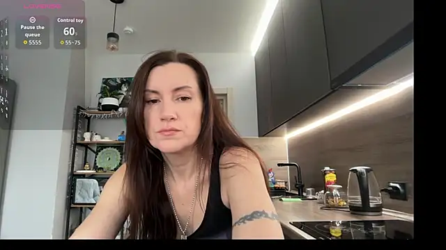 Snapshot of jainesummer chatting on 12/02/25, 09:22 jainesummer online show from 12/02/25, 09:22