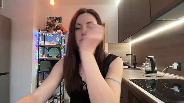 jainesummer online show from 12/22/25, 08:14