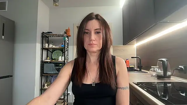 Snapshot of jainesummer chatting on 10/29/25, 01:43 jainesummer online show from 10/29/25, 01:43