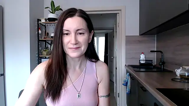 Snapshot of jainesummer chatting on 03/11/25, 10:51 jainesummer online show from 03/11/25, 10:51