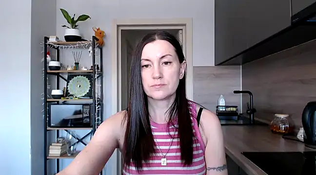 Snapshot of jainesummer chatting on 02/26/25, 11:00 jainesummer online show from 02/26/25, 11:00
