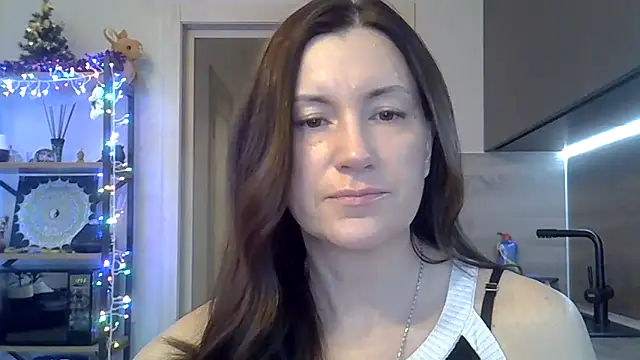 Snapshot of jainesummer chatting on 01/14/25, 10:17 jainesummer online show from 01/14/25, 10:17