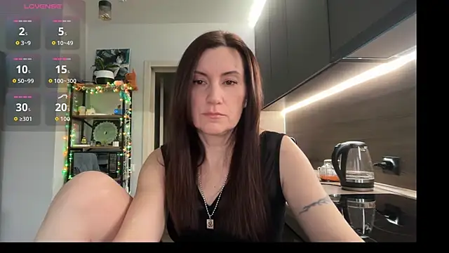 Snapshot of jainesummer chatting on 12/05/25, 08:35 jainesummer online show from 12/05/25, 08:35