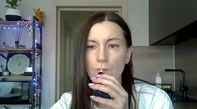 Snapshot of jainesummer chatting on 02/07/25, 10:08 jainesummer online show from 02/07/25, 10:08