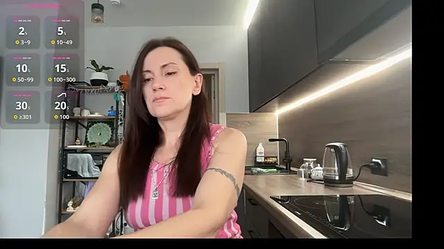 Snapshot of jainesummer chatting on 11/26/25, 08:47 jainesummer online show from 11/26/25, 08:47