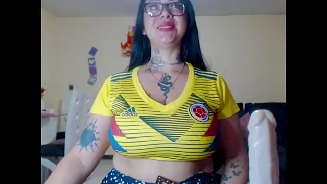 Snapshot of Saloome- chatting on 07/03/26, 11:22 Saloome- online show from 07/03/26, 11:22