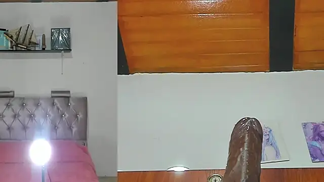 Snapshot of sharlotte_funny chatting on 07/09/26, 03:40 sharlotte funny online show from 07/09/26, 03:40