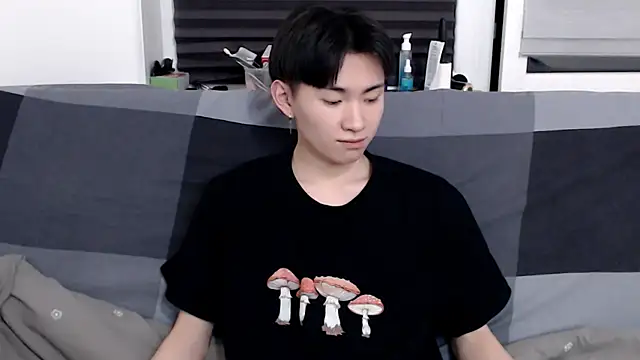 Miram Yu online show from 01/15/25, 08:16