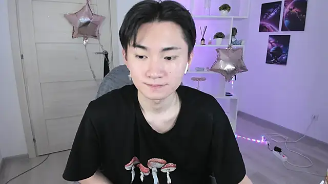 Miram Yu online show from 01/25/25, 02:58