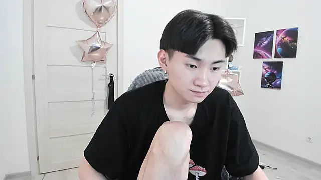 Miram Yu online show from 02/23/25, 09:37