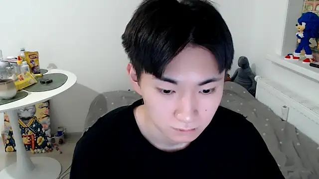 Miram Yu online show from 11/16/25, 02:49