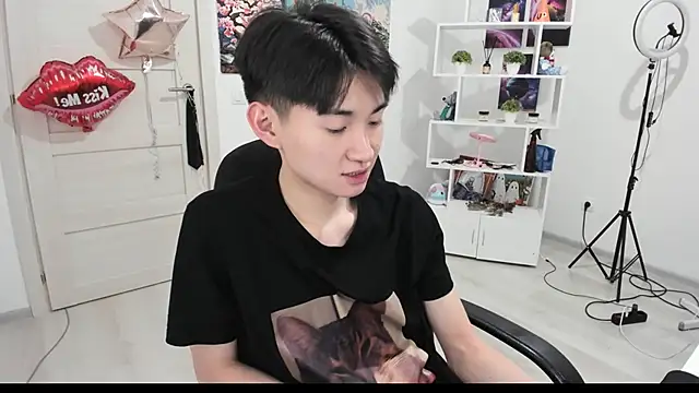 Miram Yu online show from 10/03/25, 09:27