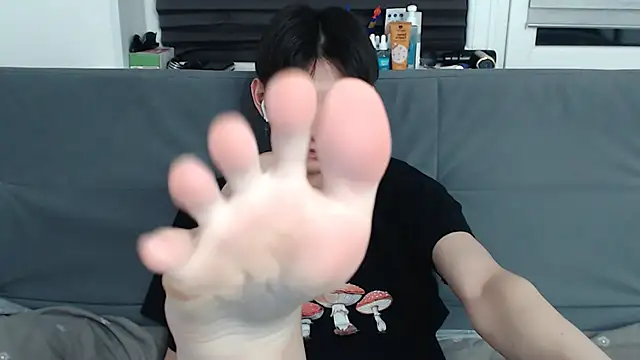 Miram Yu online show from 02/24/25, 12:41