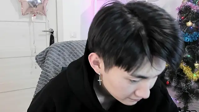 Miram Yu online show from 12/20/24, 02:41