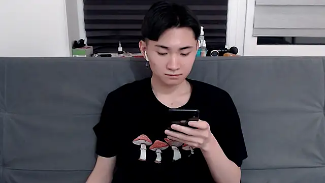 Miram Yu online show from 02/07/25, 09:48