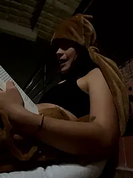 HannaRhodes online show from 01/12/26, 03:13