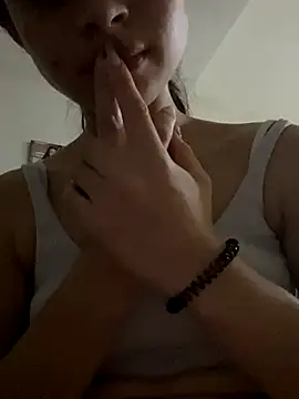 HannaRhodes online show from 10/15/25, 04:00