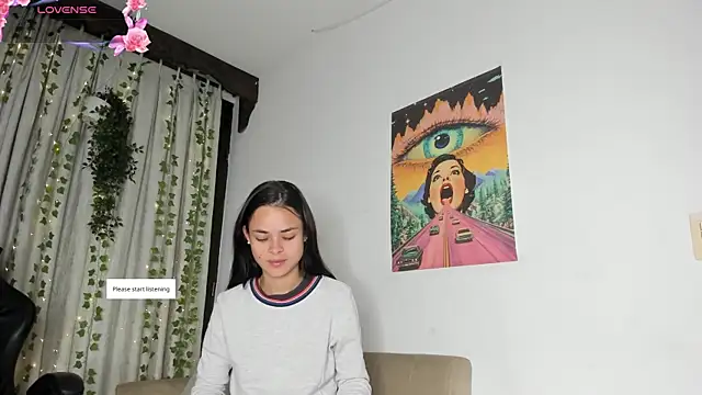 Snapshot of HannaRhodes chatting on 11/22/25, 11:20 HannaRhodes online show from 11/22/25, 11:20