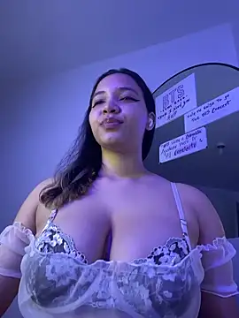 MadelineBenet online show from 01/18/26, 01:42