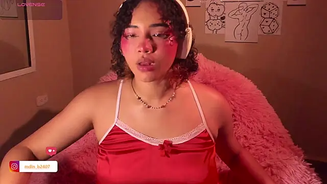 Snapshot of MadelineBenet chatting on 03/20/25, 01:57 MadelineBenet online show from 03/20/25, 01:57