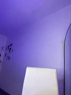 MadelineBenet online show from 11/29/25, 03:17