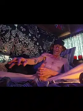 Undercover Pornstar online show from 05/09/26, 12:25