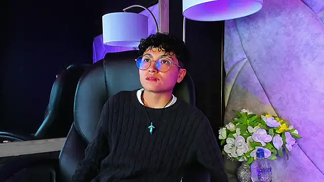 Im Mathias online show from 04/22/26, 01:12