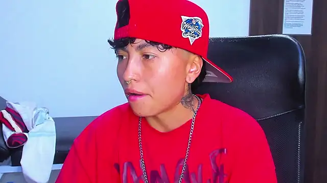 Snapshot of Im_Mathias chatting on 02/19/26, 01:24 Im Mathias online show from 02/19/26, 01:24